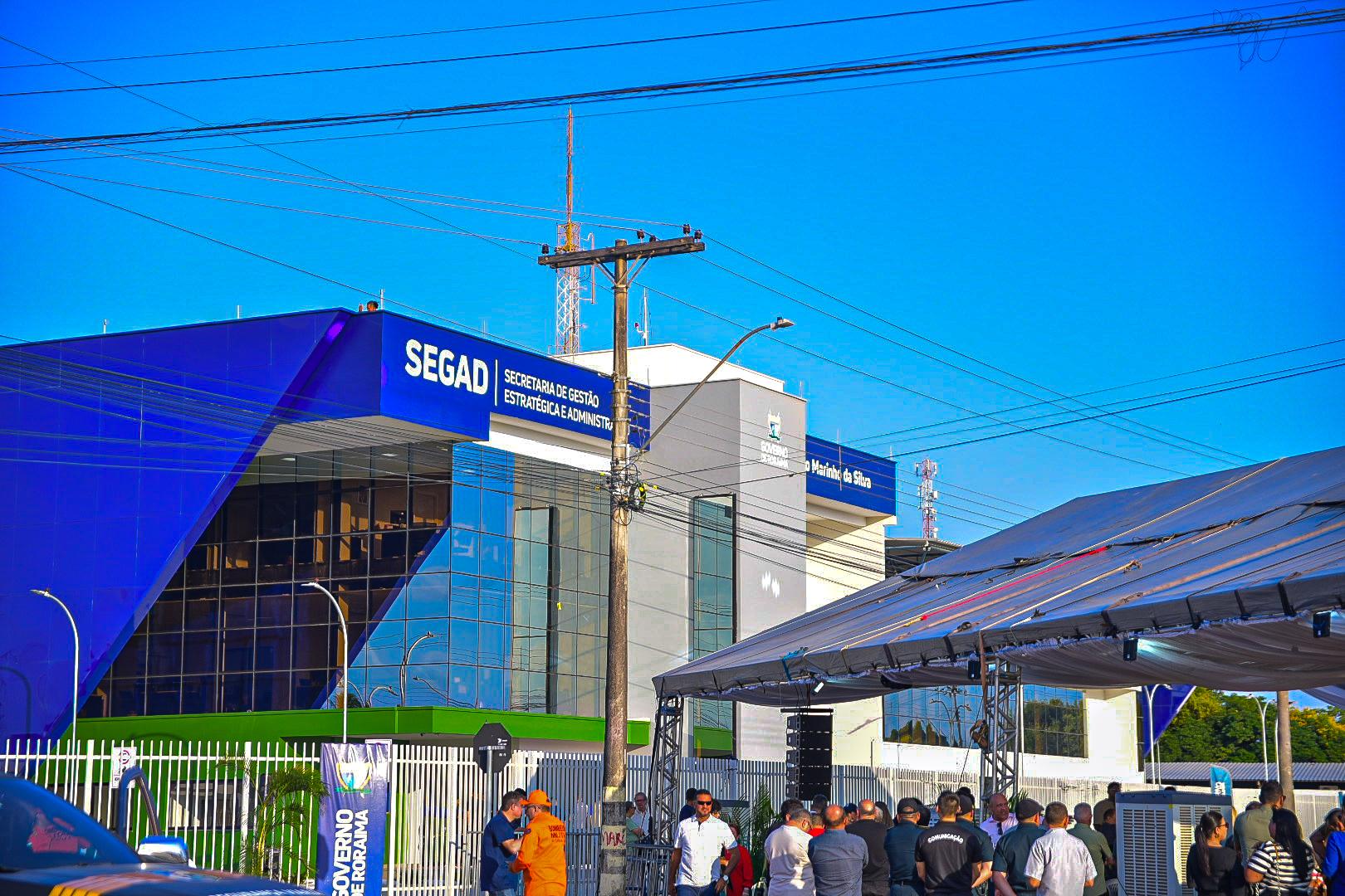 Erro em cédulas C leva professores à malha fina, e governo de Roraima anuncia correção 16 Governo de Roraima entrega nova sede da Segad e devolve casa a servidores estaduais Arthur Farias 2